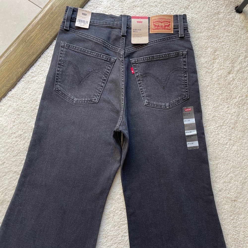 NWT Levi's Ribcage Bells High Rise Women's Jeans Size 29/32 - Picture 8 of 12